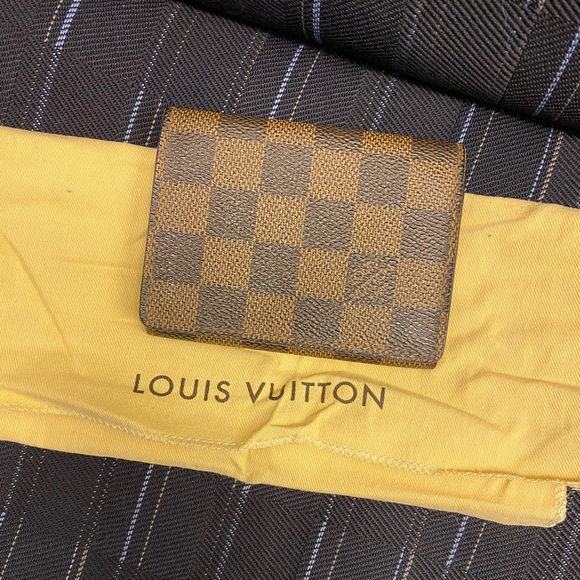 Preloved Authentic LV Damier cardholder - Picture 1 of 6